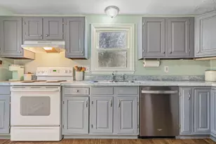 143 Tanglewood Dr, Henniker, NH 03242 - Photo 11