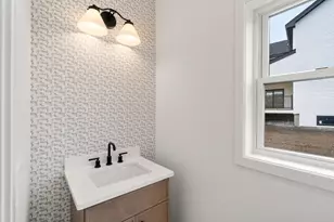 19 Lily Ln, Londonderry, NH 03053 - Photo 11