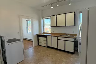 9 Depot St, Newport, NH 03773 - Photo 5