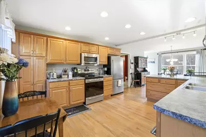 611 North Pembroke Road, Pembroke, NH 03275 - Photo 5