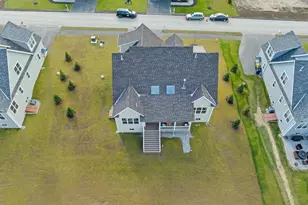 44 Lady Walsingham Wy, Laconia, NH 03246 - Photo 9