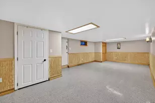 453 Route 101, Bedford, NH 03110 - Photo 35