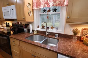 266 Poverty Ln, Lebanon, NH 03766 - Photo 15