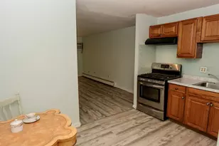 126 Mammoth Rd, Hooksett, NH 03106 - Photo 5