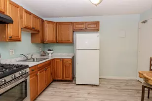 126 Mammoth Rd, Hooksett, NH 03106 - Photo 3