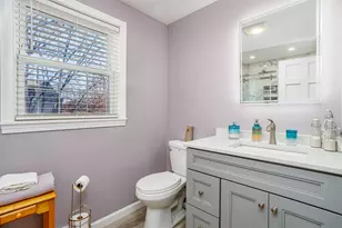 7 Robert Dr, Nashua, NH 03063 - Photo 25