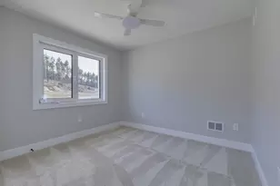 21 Windsor Ln, Hudson, NH 03051 - Photo 25