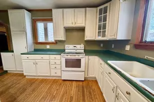 15 Alpine St, Gorham, NH 03581 - Photo 3