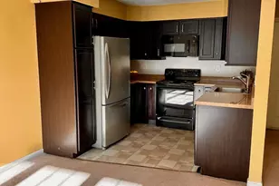1991 Bodwell Rd, Manchester, NH 03109 - Photo 15