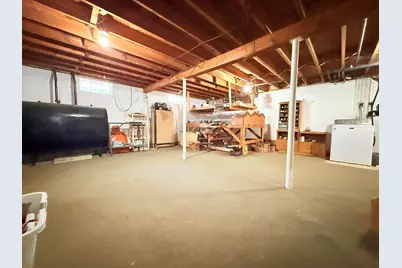 249 Maple Avenue, Claremont, NH 03743 - Photo 27