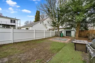 4 Chase St, Nashua, NH 03060 - Photo 3