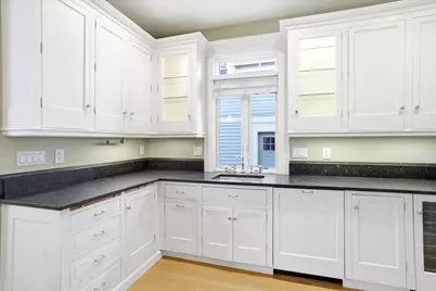 631 Lake Avenue, Manchester, NH 03103 - Photo 23