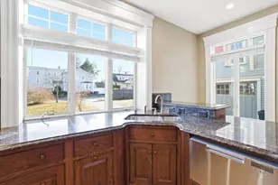 631 Lake Ave, Manchester, NH 03103 - Photo 21