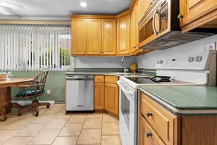 27 Cove Dr, Derry, NH 03038 - Photo 17