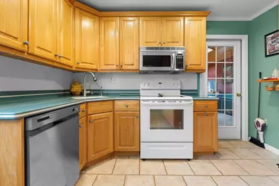 27 Cove Drive, Derry, NH 03038 - Photo 19