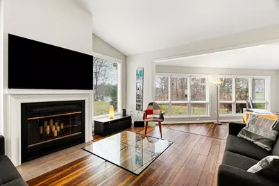 33 Walden Pond Drive, Nashua, NH 03064 - Photo 11