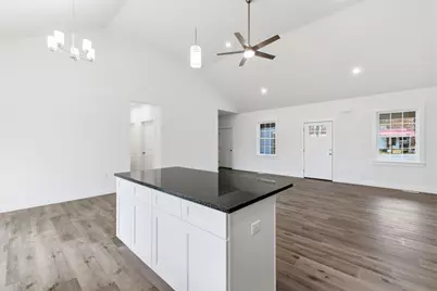 225 Kendall Street, Franklin, NH 03235 - Photo 7