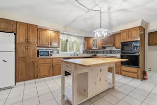 95 Hitching Post Ln, Bedford, NH 03110 - Photo 17