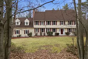 95 Hitching Post Ln, Bedford, NH 03110 - Photo 5