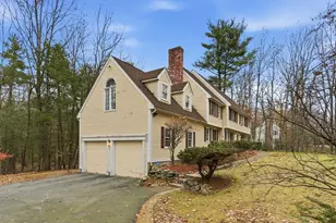 95 Hitching Post Ln, Bedford, NH 03110 - Photo 7