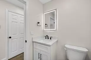 335 Raymond Rd, Chester, NH 03036 - Photo 15