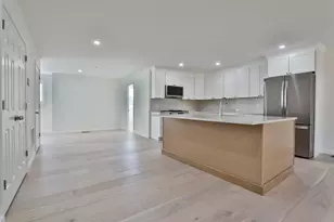 21 Autumn Ln, Raymond, NH 03077 - Photo 7