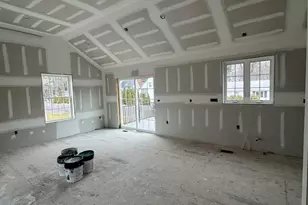 6 Hayden St, Nashua, NH 03060 - Photo 5