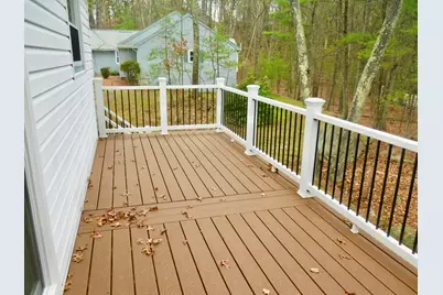 11 Scottsdale Drive, Hudson, NH 03051 - Photo 9