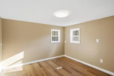 174 South Stark Highway #1, Weare, NH 03281 - Photo 9