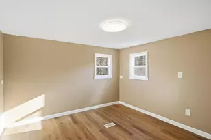 174 S Stark Hwy, Weare, NH 03281 - Photo 9