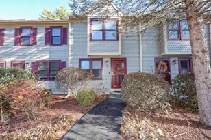 39 Bartemus Trail, Nashua, NH 03063 - Photo 5