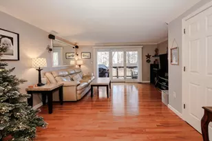 39 Bartemus Trail, Nashua, NH 03063 - Photo 11