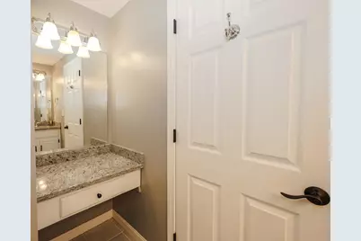 39 Bartemus Trail, Nashua, NH 03063 - Photo 29