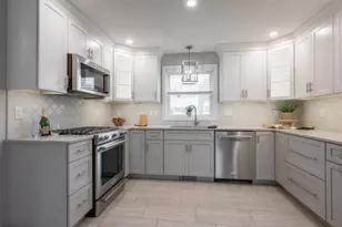 34 Lindsay Rd, Hooksett, NH 03106 - Photo 5