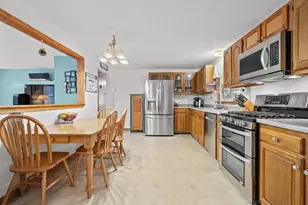 24 Cricket Ln, Concord, NH 03301 - Photo 3