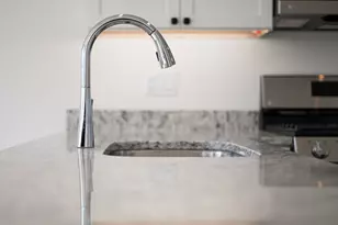 1 Autumn Ln, Raymond, NH 03077 - Photo 5