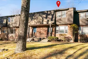 27 Midridge Cir, Londonderry, NH 03053 - Photo 3