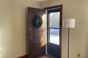 7 Central Ave, Portsmouth, NH 03801 - Photo 5