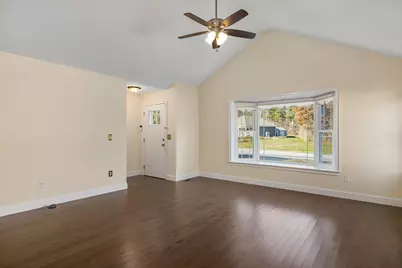 3 Wilson Way, Brentwood, NH 03833 - Photo 5