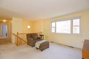 508 Mammoth Rd, Pelham, NH 03076 - Photo 5