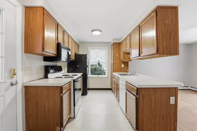 35 Fieldstone Estates, Newmarket, NH 03857 - Photo 7