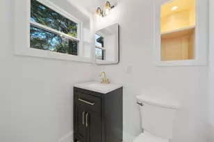 30 Burgess St, Nashua, NH 03064 - Photo 23