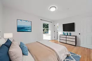 30 Burgess St, Nashua, NH 03064 - Photo 13