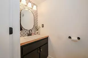 344 Elm St, Milford, NH 03055 - Photo 7