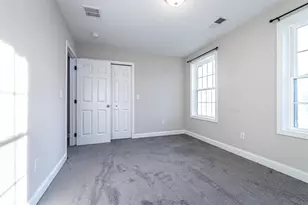 29 Derry St, Hudson, NH 03051 - Photo 17