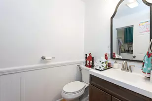 4 Sunset Dr, Londonderry, NH 03053 - Photo 11