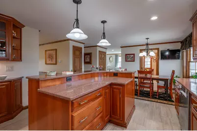 61 Spindlewick Drive, Nashua, NH 03062 - Photo 5