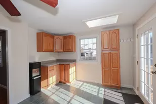 14 Mayflower Dr, Merrimack, NH 03054 - Photo 9