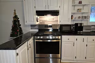 1025 Mountainview Ave, Charlestown, NH 03603 - Photo 3