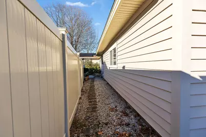 35 Little Avenue, Manchester, NH 03109 - Photo 45